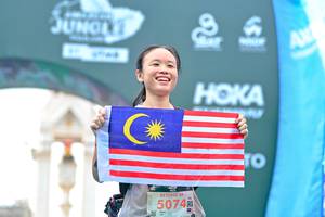 BIB: 5074
                            <button type="button" onclick="openModal(24884841)" class="btn btn-primary btn-sm float-right btn-popup" data-toggle="modal" data-target=".modal-high-quality">
                        <i class="fas fa-shopping-cart"></i> Add to Cart
                    </button>
                                            <button type="button" onclick="isThisMe(24884841, true)" class="btn btn-success btn-sm float-right btn-popup btn-isme hidden" data-toggle="tooltip" data-placement="bottom" title="นี่คือรูปของคุณใช่ไหม คลิกที่นี่เพื่อเอาเข้าอัลบั้ม">
                        <i class="fas fa-plus"></i> Add to album
                    </button>
                    <button type="button" onclick="isThisMe(24884841, false)" class="btn btn-warning btn-sm float-right btn-popup btn-isnotme hidden">
                        <i class="fas fa-ban"></i> Remove from album
                    </button>